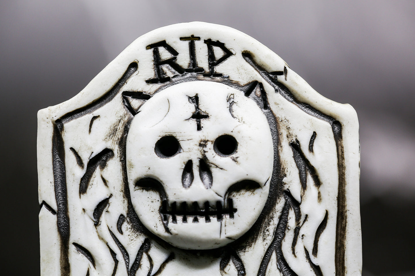 Diana GONZEAUX "RIP" Tombstone